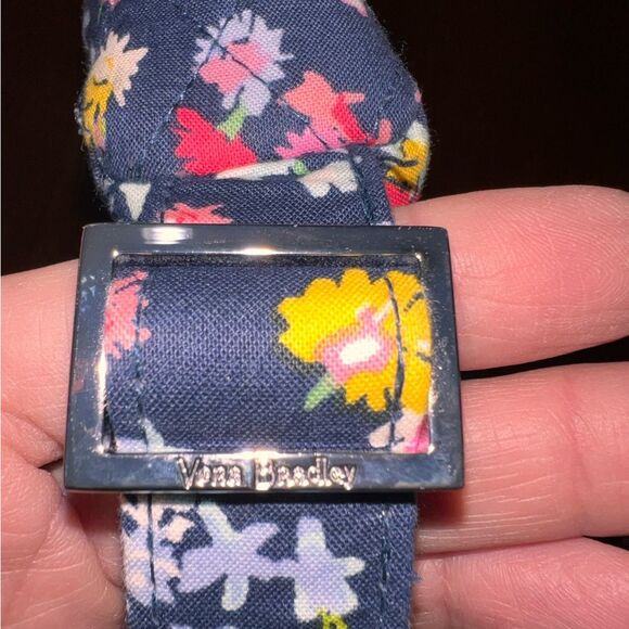 Vera Bradley Quilted Floral Crossbody Shoulder Bag Zip Pockets Adjustable Strap - Picture 5 of 12